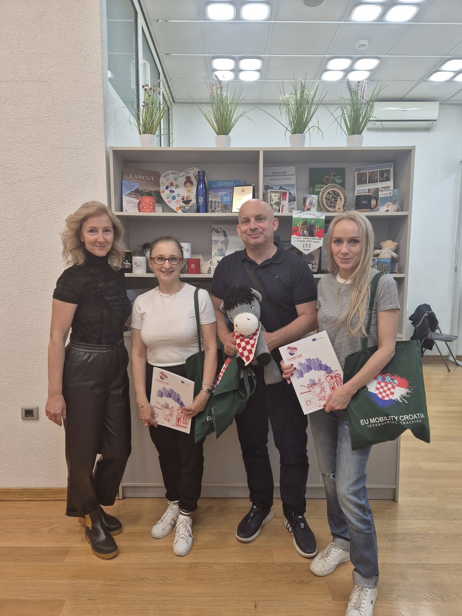 500119415_122134029986747927_1296417000352450805_n