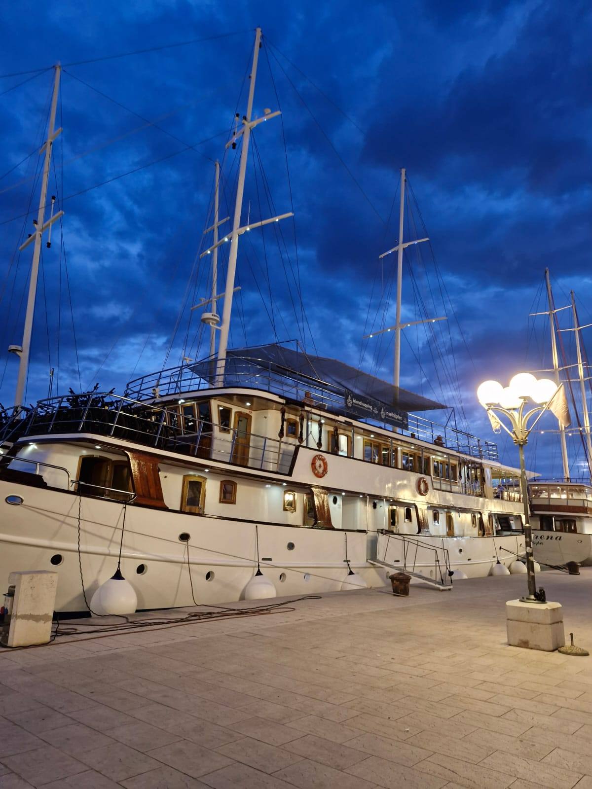 514254960_122158337240747927_6247247222862109904_n