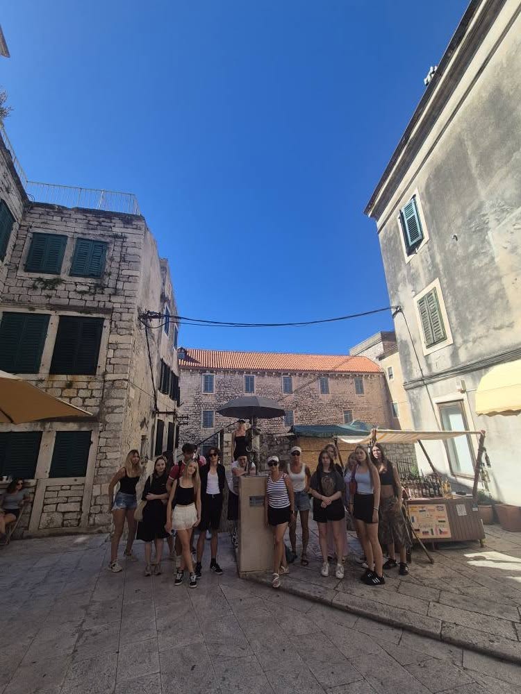 549057880_122157383564747927_4309434940260100741_n