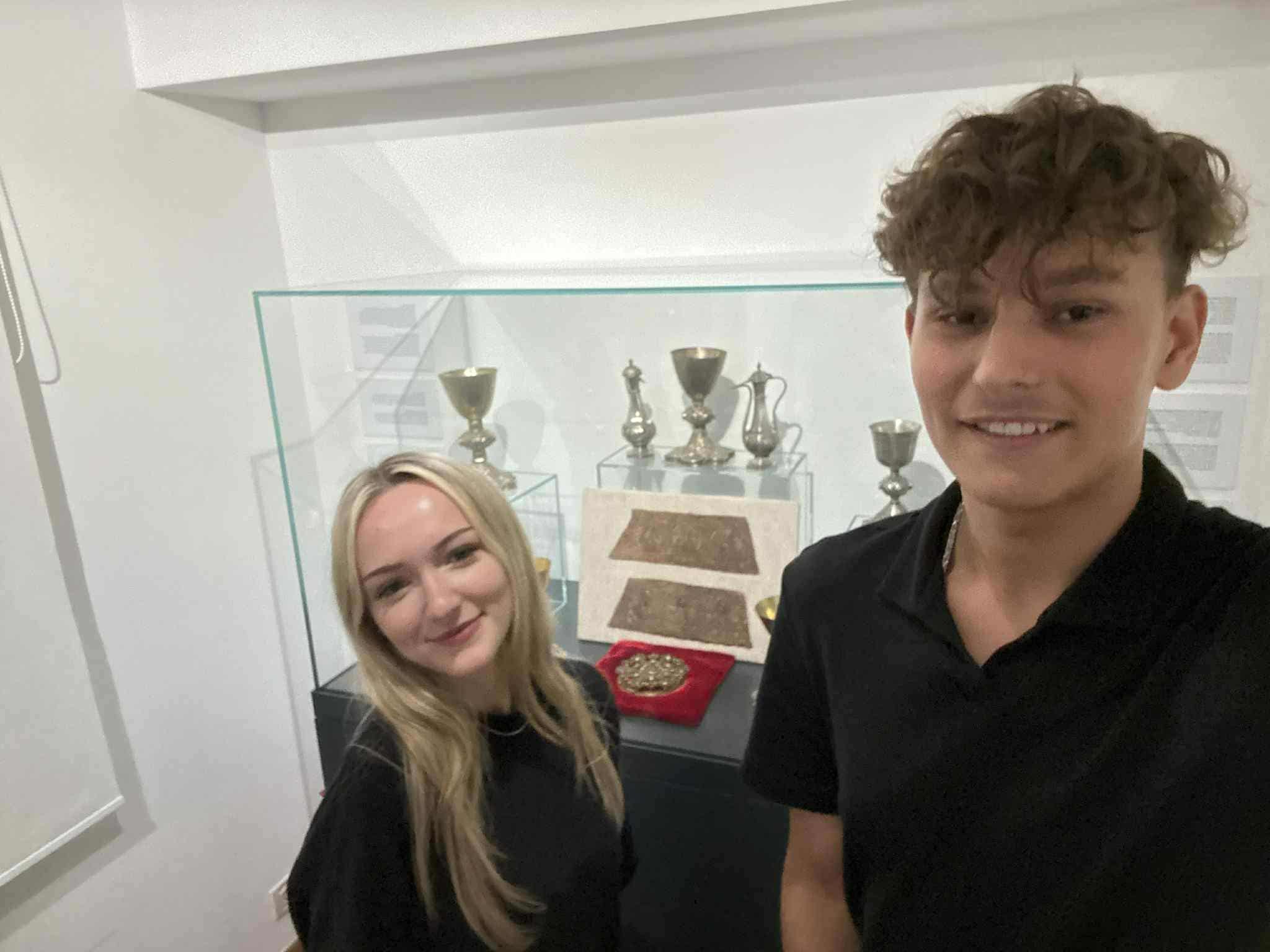 549307120_122157210512747927_6792860352545949941_n