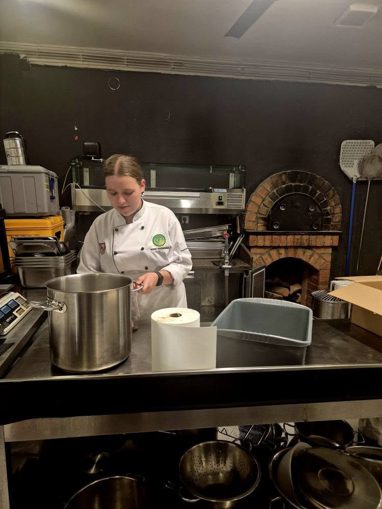 549656010_122157067034747927_4635927397394305011_n