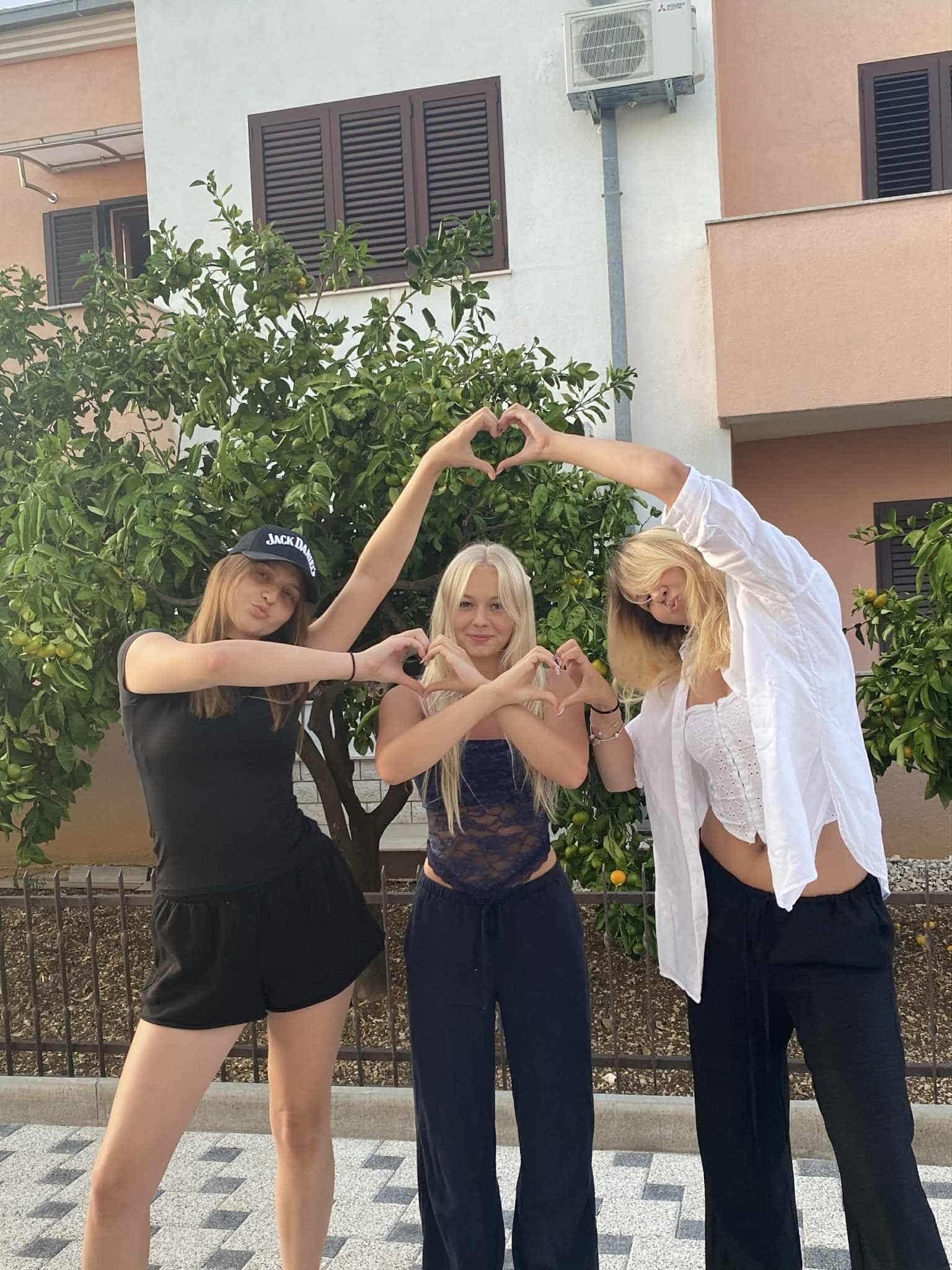 550091715_122157557516747927_8321767091826460954_n