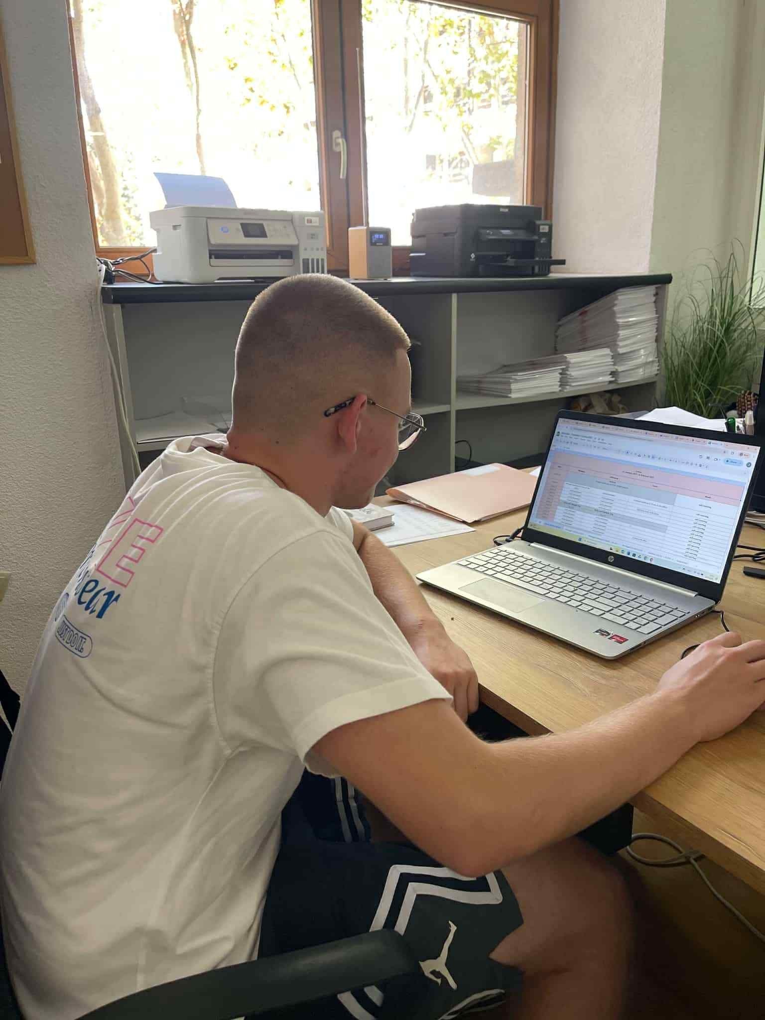 550888430_122157210656747927_1184826699621995877_n