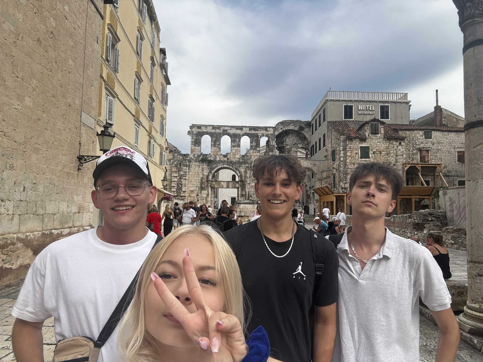 551329808_122157948392747927_2254221146966990751_n