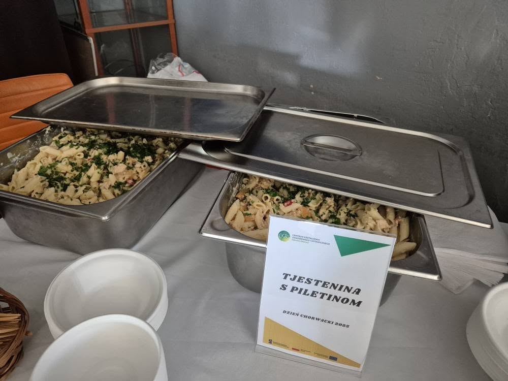 574906783_122165832722747927_8233458561649429133_n — kopia