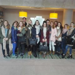 Wycieczka do hotelu Holiday Inn.
