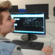 Modyści ZSE w Dąbrowie Górniczej na zajęciach akademickich w Wyższej Szkole Technicznej w Katowicach