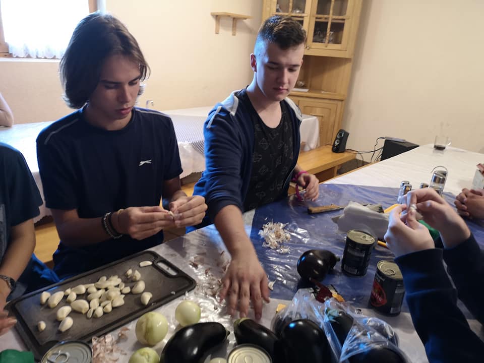 73053824_2737937142903523_120677504296943616_n