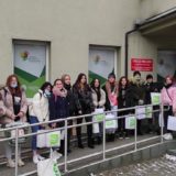 Przekazanie paczek do Centrum Aktywności Obywatelskiej w Dąbrowie Górniczej