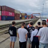 Logistycy w centrum logistycznym