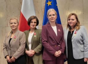 Gratulacje!!! W piątek 17.10.2025 w Urzędzie Wojewódzkim wręczono Medale Komisji Edukacji Narodowej.