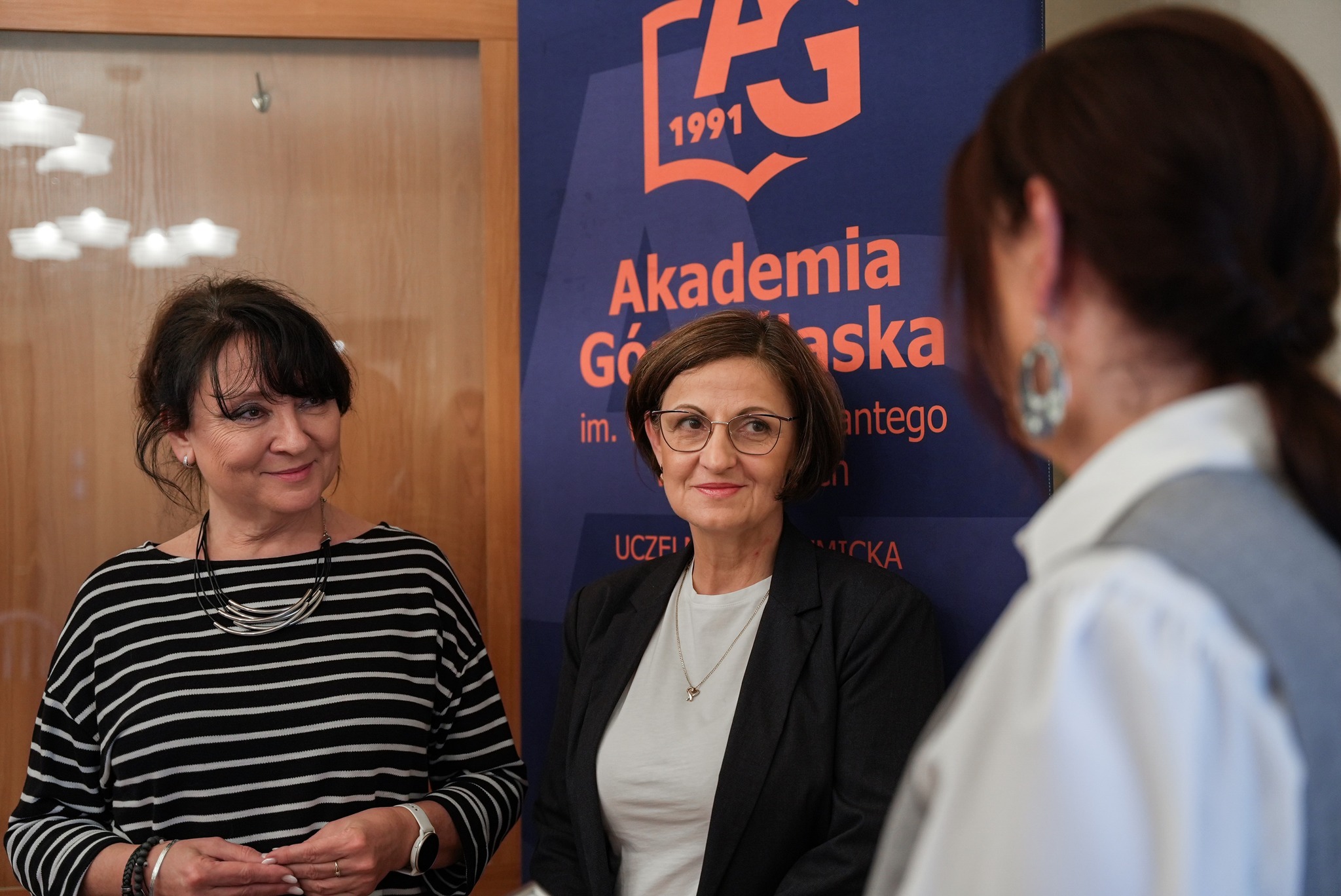 571352038_1576284740016869_4679223108810433215_n