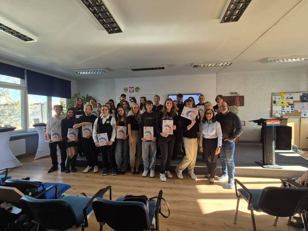 576921699_122165831894747927_8391855800405020719_n