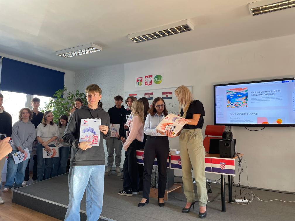 577000399_122165832182747927_2539415945410457689_n