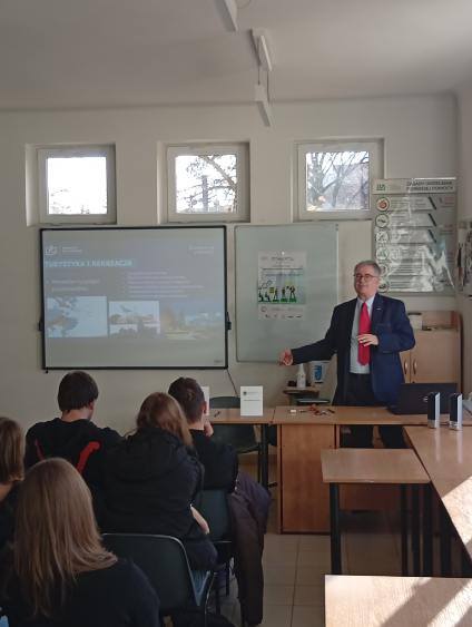 584884860_1376917484228437_7105278180183005888_n