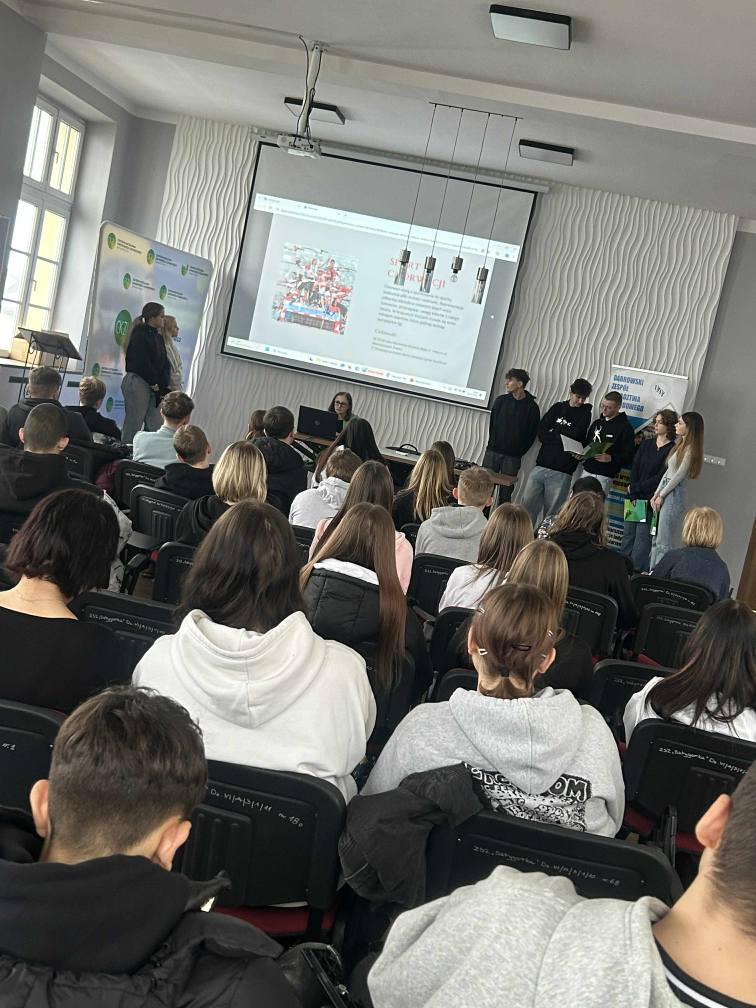 589222096_122169767996747927_6890909422627223675_n