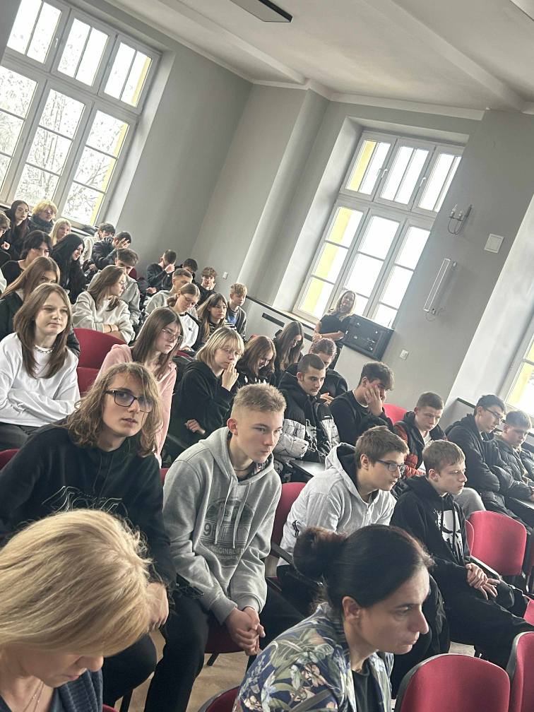 590509327_122169768218747927_763727823944757336_n